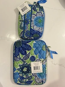 Vera Bradley Doodle Daisy E-reader Sleeve And Small Cosmetic Bag - Picture 1 of 5