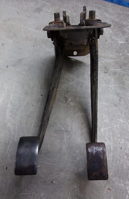 Triumph TR3, TR3A & TR3B Girling Pedal Assembly - Image 1 of 4