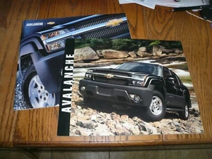 Chevrolet Avalanche 2003 2004 folletos de ventas - dos años - Imagen 1 de 4