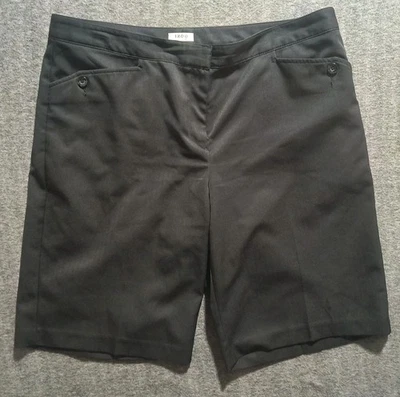 Shorts feminino IZOD Perform X tamanho 12 preto estilo bermuda respirável  - Imagem 1 de 4