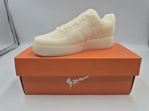 Schuhkerze mit Geschenkbox - Duft Trainer Kerze, Neuheit Wohn & Schlafzimmer Deko - Bild 1 von 8