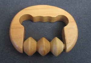 WOODEN MASSAGER - 3 Disc Roller - All Over Body Use - Relieve Tension Soreness - Picture 1 of 4