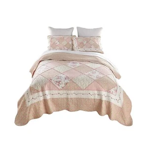 Donna Sharp King Bedding Set - 3 Piece - Strawberry Garden Lodge Quilt Set wi... - Picture 1 of 8