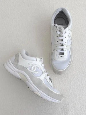 Zapatillas Chanel Talla EU38 - US8 Foto 1 de 4