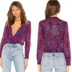 Revolve House of Harlow 1960 Joli Bluse Kobalt Samt Burnout Animal Print Sml - Bild 1 von 14