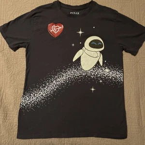Disney’s Pixar Wall-E & EVE Graphic Black T-Shirt Boxlunch Unisex Med Space - Picture 1 of 6