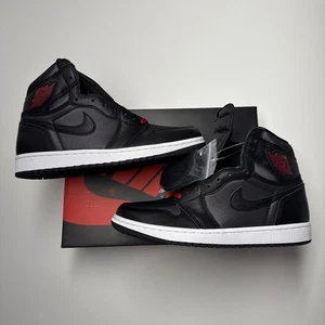 Air Jordan 1 Retro High Top OG Black Satin Gym Red 555088-060 Mens Size 9 - Picture 1 of 10
