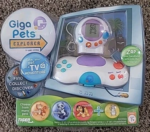 Hasbro Giga Pets Explorer TV Game Plug Play System Tiger New Sealed - Picture 1 of 4