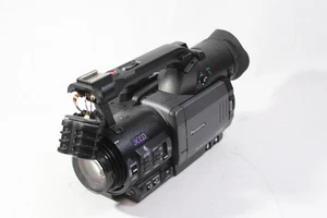 Panasonic AG-DVX100B 3CCD professional MiniDV camera PARTS ONLY - Picture 1 of 2