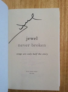 Autografato Da Jewel - Never Rotto Songs Are Only Half The Story HC1st/1st + Pic - Picture 1 of 9