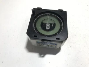 Mitsubishi L200 2004 Dashboard Radio Display (Clock,Info Monitor,B #552263-66 - Bild 1 von 2