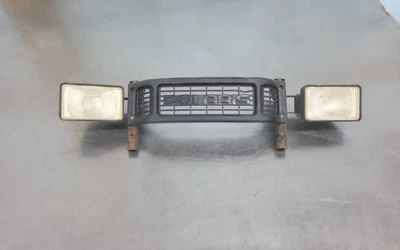 Parrilla delantera con faros Polaris Magnum 325 2002 02 2x4 Foto 1 de 2