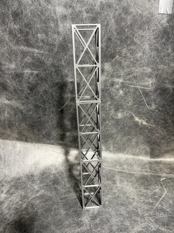 1/64 Grain Elevator Leg Tower - Image 1 of 4