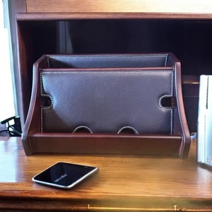 Station de charge Chaps bois et similicuir valet peut contenir 6 appareils bureau compact - Photo 1 sur 13