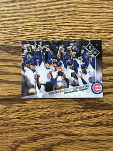 2017 Topps Now #40 Chicago Cubs (Erhalte 2016 World Series Championship Ringe) - Bild 1 von 2