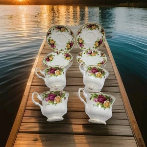4 Royal Albert Old Country Roses Cups and Saucer Set Bone China England - Picture 1 of 20