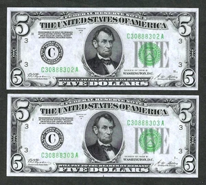 1928-B $5 PHILADELPHIA ~ PAYABLE IN GOLD ~ 1 NOTE OF 2 CONSECUTIVE GEM CRISP UNC - Picture 1 of 3