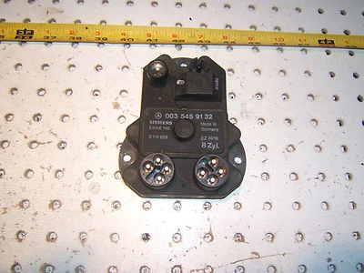 Mercedes W126 8 Zyl Siemens EZL ignition Genuine Mercedes 1 Module,BOSCH replace - Image 1 of 4