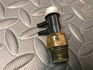 TOYOTA OEM PORTED VACUUM SWITCH 90925-05073 BVSV EVAP EGR SWITCH SENSOR 3SFE 22R - Picture 1 of 5