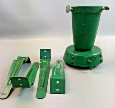 L👀K Vintage Metal Christmas Tree Stand Green 4 Legs - Image 1 of 4