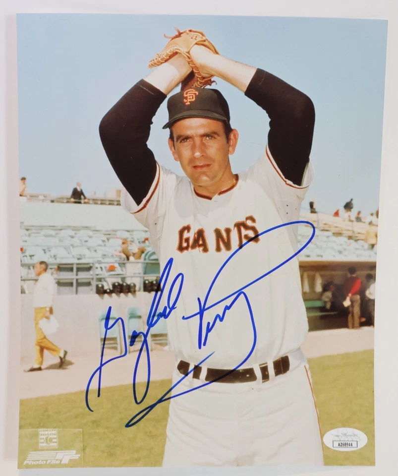 Gaylord Perry Autographed 8x10 Photograph (JSA COA) - Image 1 of 3