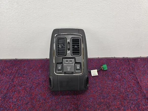 JEEP GRAND CHEROKEE SRT 16-21 OEM LEATHER REAR CENTER CONSOLE AIR VENT COVER - Foto 1 di 13