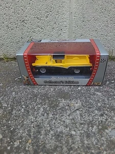 1957 Ford Ranchero, YELLOW, 1:43 Scale Road Signature Collection NIB - Picture 1 of 3