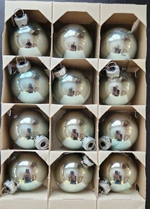 12 Vintage Glänzende Brite Weihnachtsbaum Ornamente OVP - Bild 1 von 3
