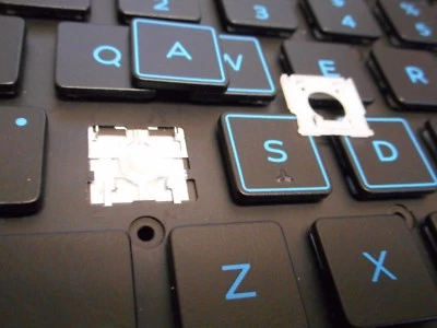 SINGLE KEY CAP+ CLIP FOR DELL I7588-7378 NIA01 P/N: M6JTP MODEL: NSK-EC2BC - Image 1 of 4