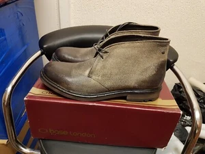 Botas Chukka Base London Para Hombre Carbono Graso Gamuza Gris Talla UK 9 - Imagen 1 de 13