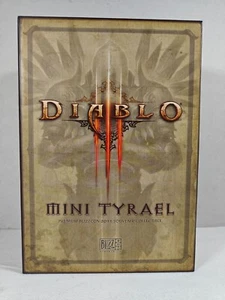 Diablo 3 Mini Tyrael Statue BlizzCon 2011 Collectible Figure - Picture 1 of 8