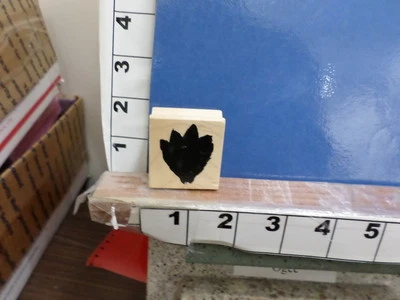 Sello de goma de fondo de flor maciza de tulipán chatarra de club 1S Foto 1 de 2