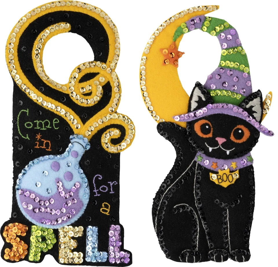 Bucilla Felt Door Hanger Applique Kit Set Of 2 Spellbound Greetings 89506E