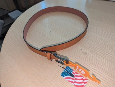 Cinturón Timberland para hombre trigo genuino talla 38 cuero clásico precio de venta sugerido por el fabricante 52 USD hecho en EE. UU. Foto 1 de 3