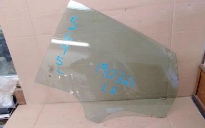 Ford Focus 2014 4 puertas puerta trasera izquierda cristal tintado     Foto 1 de 3