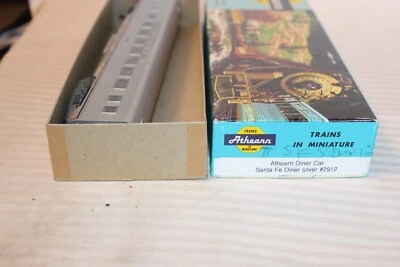 HO Scale Athearn, Diner Passenger Car, Santa Fe, Silver, #2912 Built - Image 1 of 4