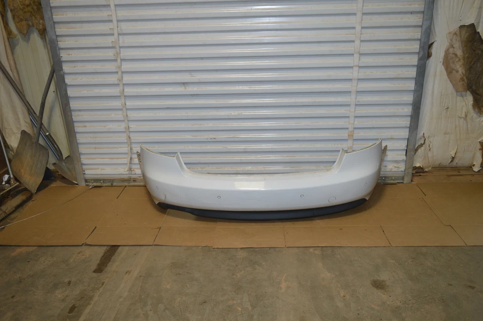 AUDI A5 QUATTRO 2008-2012 CUPÉ PARACHOQUES TRASERO CONJUNTO CUBIERTA CON SENSOR OEM Foto 1 de 4