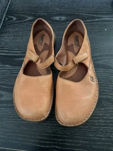Born Handcrafted Mule Shoes Women’s 8M Genuine Leather Buckle - Picture 1 of 9