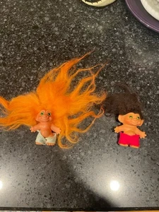 De colección Años 60 Scandia House Troll Lote Ojos Verdes Grueso Naranja y Cabello Negro 2.5” 1964 - Imagen 1 de 7