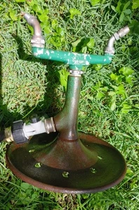 Sunbeam Rain King Vintage Sprinkler: Tested Works: Missing One Nozzle - Picture 1 of 18