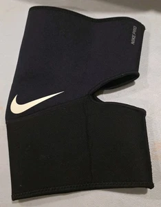 Nike Pro Closed Patella Knee Sleeve 2.0 Black Mens L NEW - Picture 1 of 2