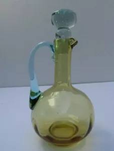 Antiguo cristal ámbar redondo Cruet con mango y tapón azul - Imagen 1 de 6