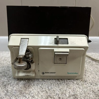 Abridor de latas Black & Decker Spacemaker debajo del gabinete EC60G (sin accesorios de montaje) Foto 1 de 4