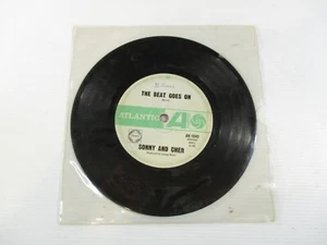 45RPM Sonny And Cher Love Don't Come The Beat Goes On Plastic Cover Tested - Picture 1 of 7