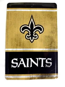 Letrero de hojalata con logotipo del equipo de la NFL New Orleans Saints 12 X 8 letrero de metal apoya a tu equipo - Imagen 1 de 1