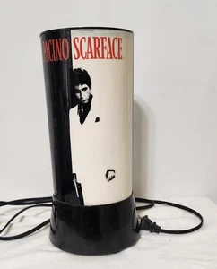 Lampada girevole vintage 1994 Al Pacino come Tony Montana Scarface Light di Rabbit Tanake - Foto 1 di 9