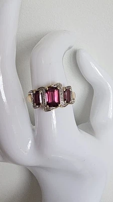 Anillo Turmalina/Rubelita Rosa Oro 10k Talla 6.5 Foto 1 de 4