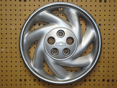1 tapacubos Chevrolet Cavalier Beretta 1994-1999 15" 7 radios cubiertas de rueda 9592866 Foto 1 de 4