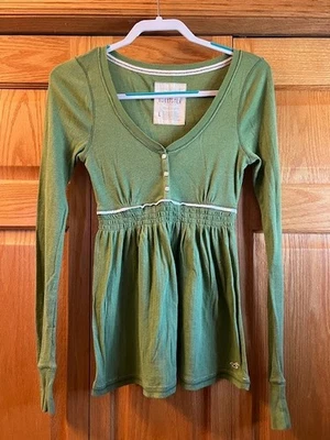 Vintage 2000s y2k Hollister Baby Doll Top Olive Green Long Sleeve Shirt Large - Image 1 of 3