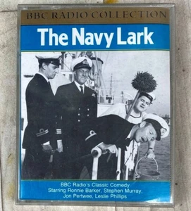 The Navy Lark 4 Épisodes Cassette Audio Livre Classique Sitcom BBC Jon Pertwee - Picture 1 of 3